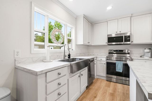 23 Crooked Island Circle, Murrells Inlet, SC 29576