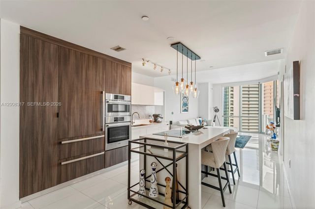 851 NE 1st Avenue 3707, Miami, FL 33132