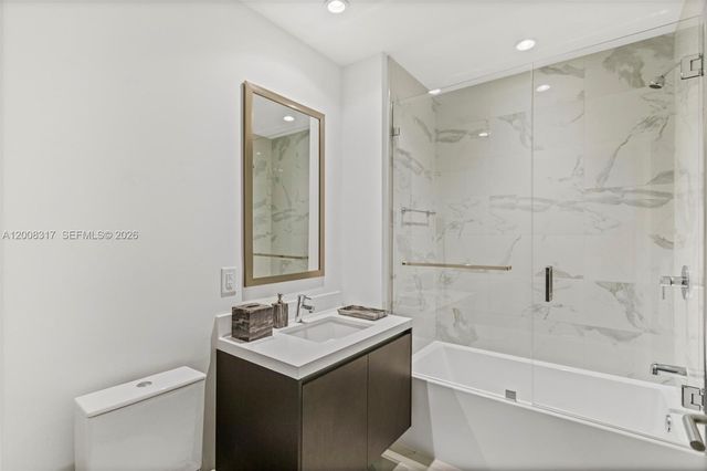 851 NE 1st Avenue 3707, Miami, FL 33132