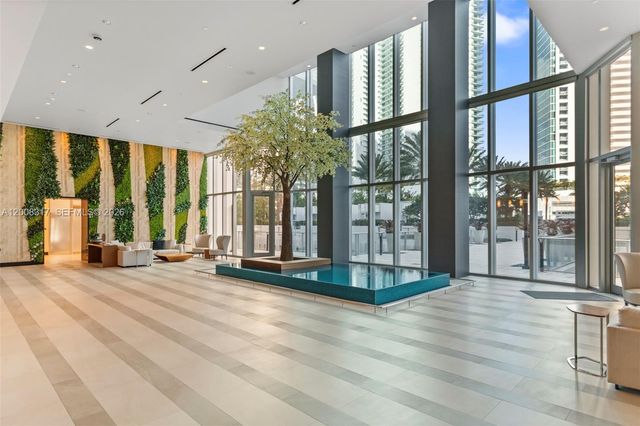 851 NE 1st Avenue 3707, Miami, FL 33132