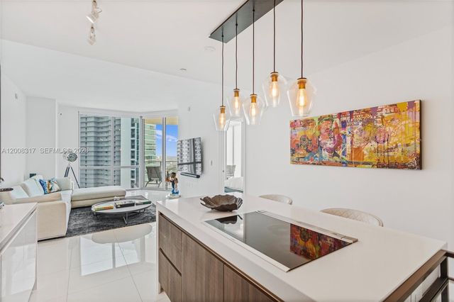 851 NE 1st Avenue 3707, Miami, FL 33132
