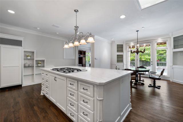 8722 Arbor Park Court, Dallas, TX 75243