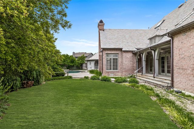 8722 Arbor Park Court, Dallas, TX 75243