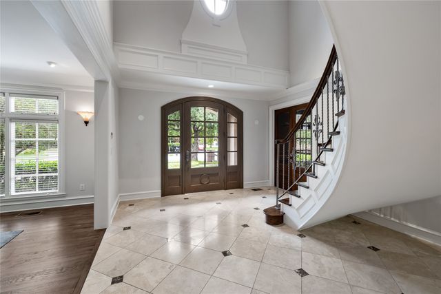 8722 Arbor Park Court, Dallas, TX 75243