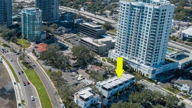 2810 W BARCELONA STREET, Tampa, FL 33629