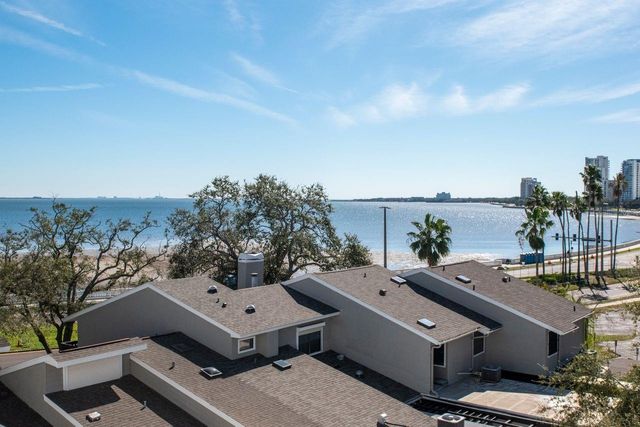 2810 W BARCELONA STREET, Tampa, FL 33629