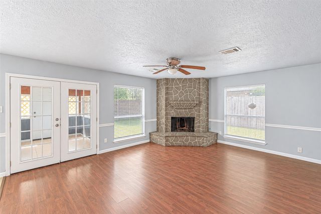 12027 Huntington Park Drive, Houston, TX 77099