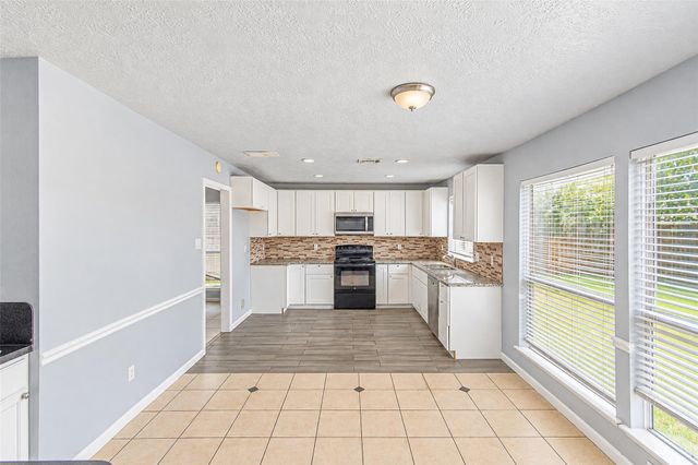 12027 Huntington Park Drive, Houston, TX 77099