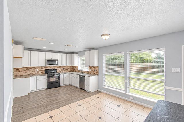 12027 Huntington Park Drive, Houston, TX 77099