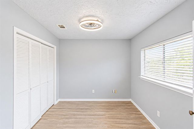 12027 Huntington Park Drive, Houston, TX 77099
