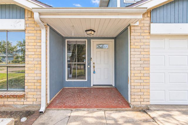 12027 Huntington Park Drive, Houston, TX 77099
