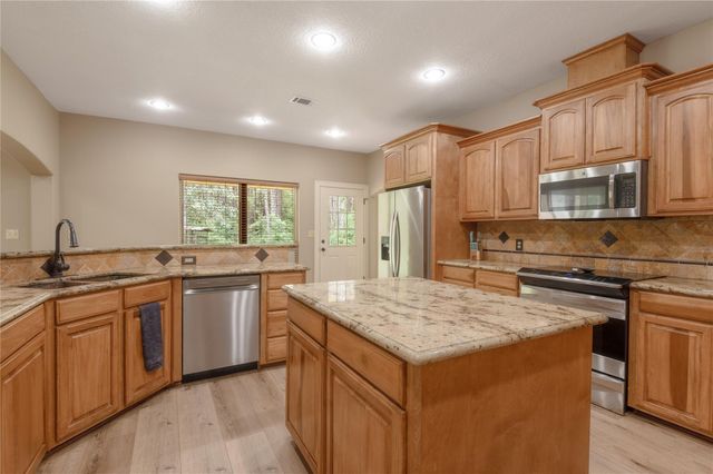 3134 Nursery Road, Livingston, TX 77351