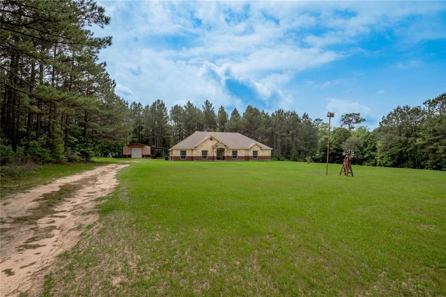 3134 Nursery Road, Livingston, TX 77351