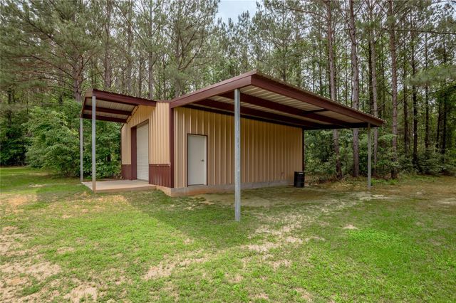 3134 Nursery Road, Livingston, TX 77351