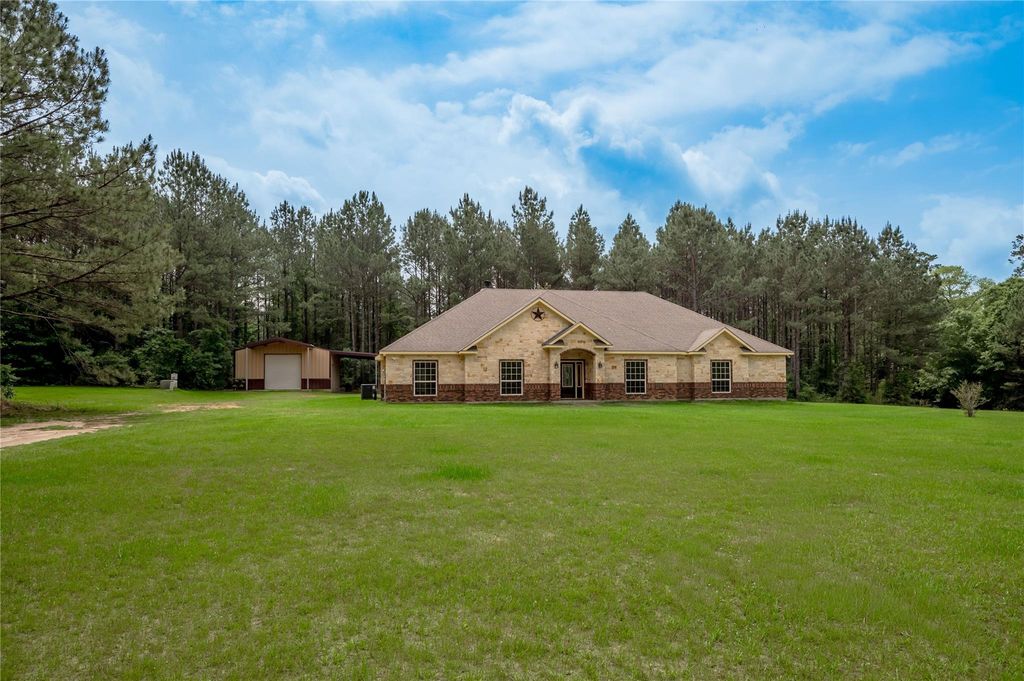 3134 Nursery Road, Livingston, TX 77351