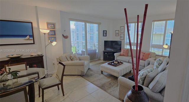 7350 SW 89th Street 701S, Miami, FL 33156