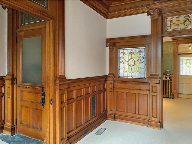 447 Warren Street, Hudson, NY 12534