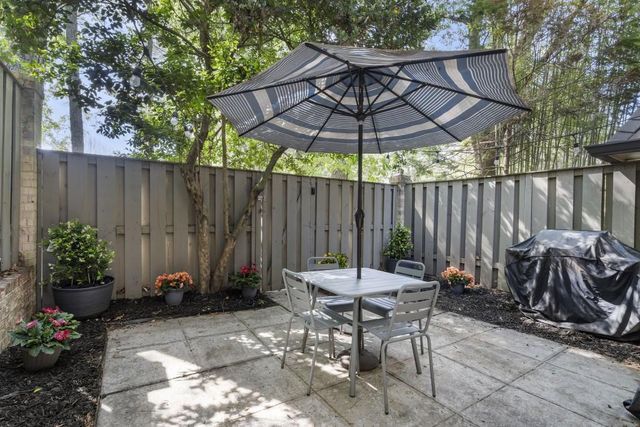 56 Cantey Place NW, Atlanta, GA 30327