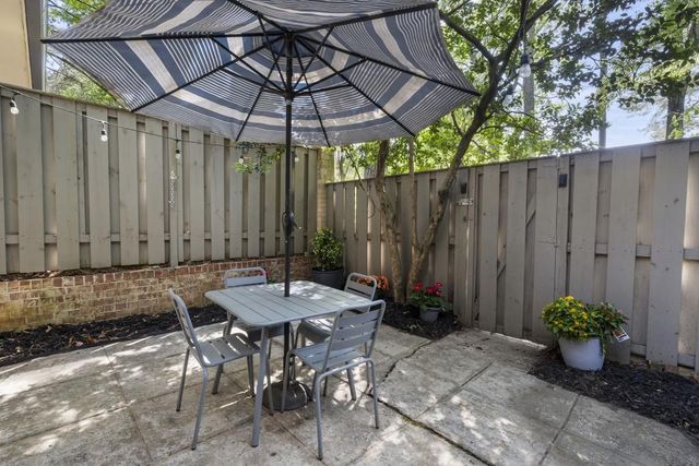 56 Cantey Place NW, Atlanta, GA 30327