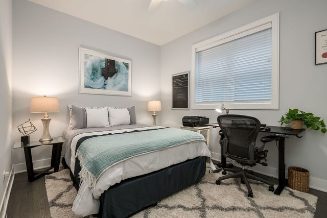 3340 N LAWNDALE Avenue 1S, Chicago, IL 60618