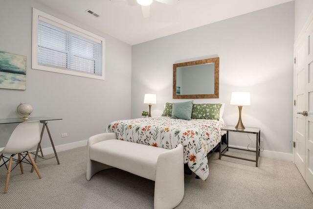 3340 N LAWNDALE Avenue 1S, Chicago, IL 60618