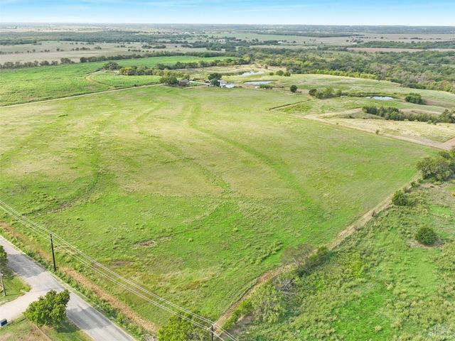 10815 Hames Road, Pilot Point, TX 76258