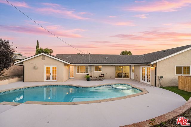 91 W Gainsborough Road, Thousand Oaks, CA 91360