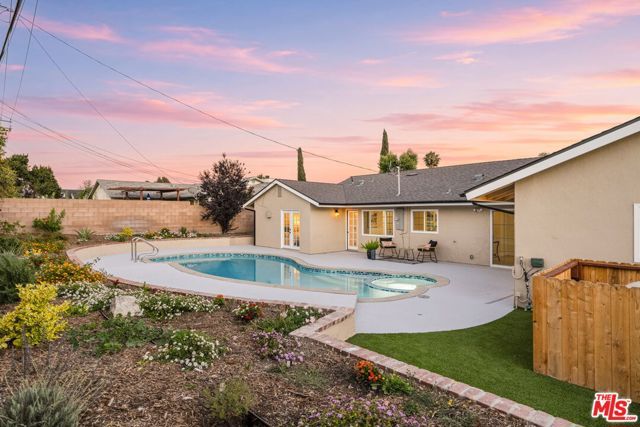91 W Gainsborough Road, Thousand Oaks, CA 91360