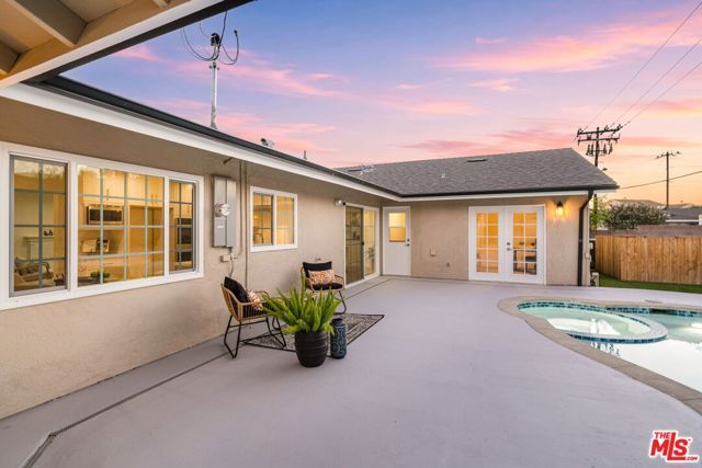 91 W Gainsborough Road, Thousand Oaks, CA 91360