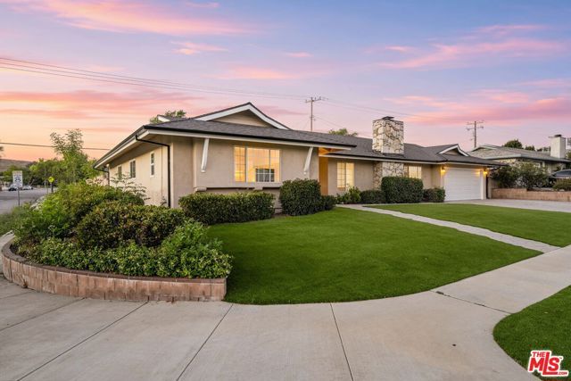 91 W Gainsborough Road, Thousand Oaks, CA 91360