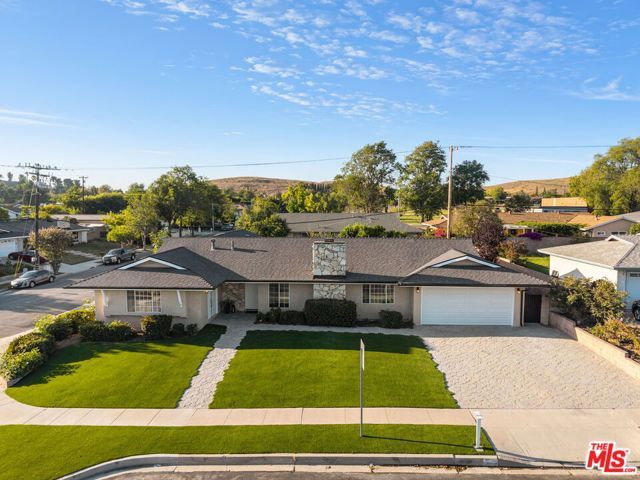 91 W Gainsborough Road, Thousand Oaks, CA 91360