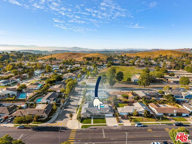 91 W Gainsborough Road, Thousand Oaks, CA 91360
