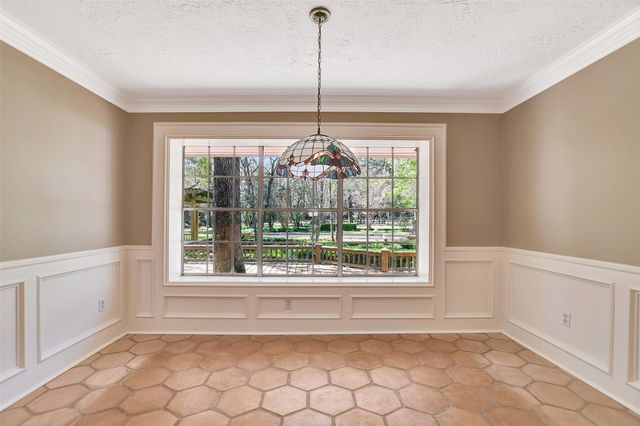16002 Koenig Lane, Conroe, TX 77384