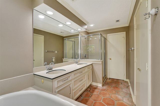 16002 Koenig Lane, Conroe, TX 77384
