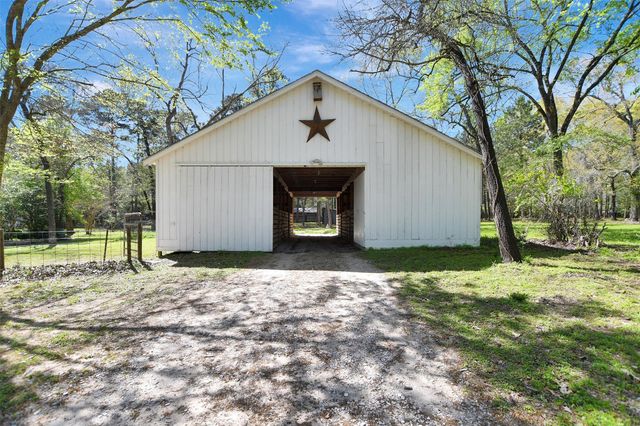 16002 Koenig Lane, Conroe, TX 77384