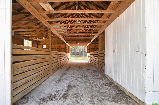 16002 Koenig Lane, Conroe, TX 77384