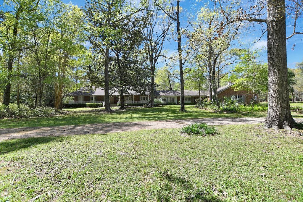 16002 Koenig Lane, Conroe, TX 77384