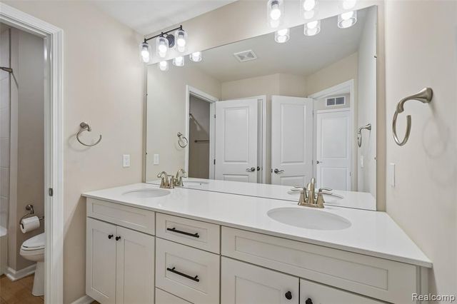 20942 Torbay Drive, Northville, MI 48167