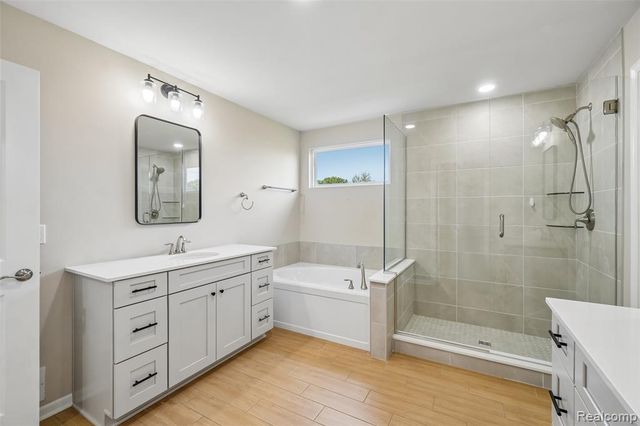 20942 Torbay Drive, Northville, MI 48167