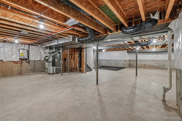 20942 Torbay Drive, Northville, MI 48167
