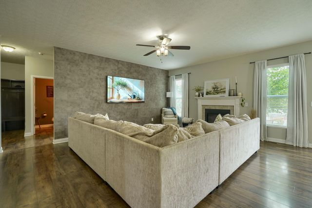 103 Carr Court, Pickerington, OH 43147
