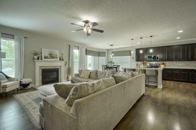 103 Carr Court, Pickerington, OH 43147