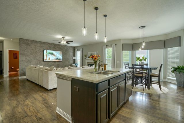 103 Carr Court, Pickerington, OH 43147