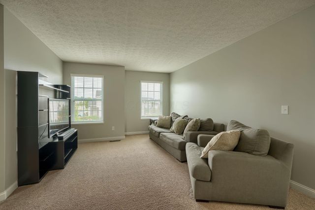 103 Carr Court, Pickerington, OH 43147