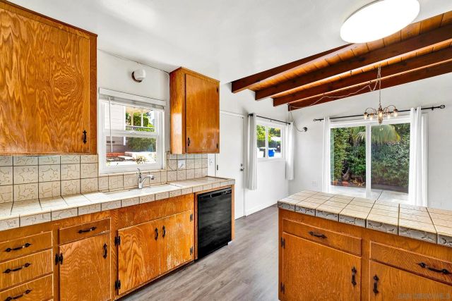328-30 9th St, Del Mar, CA 92014