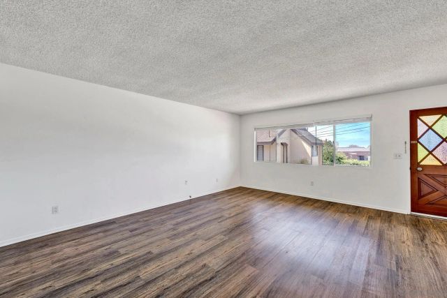 328-30 9th St, Del Mar, CA 92014