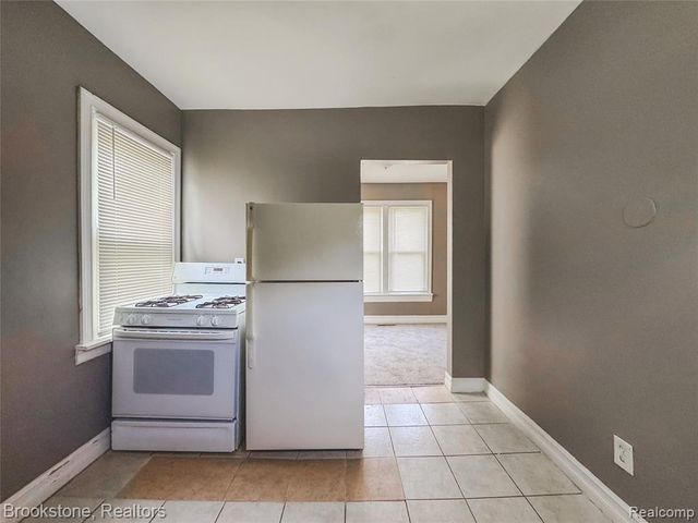 744 Saint Clair Street, Pontiac, MI 48340