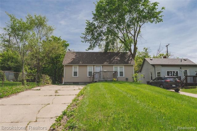 744 Saint Clair Street, Pontiac, MI 48340