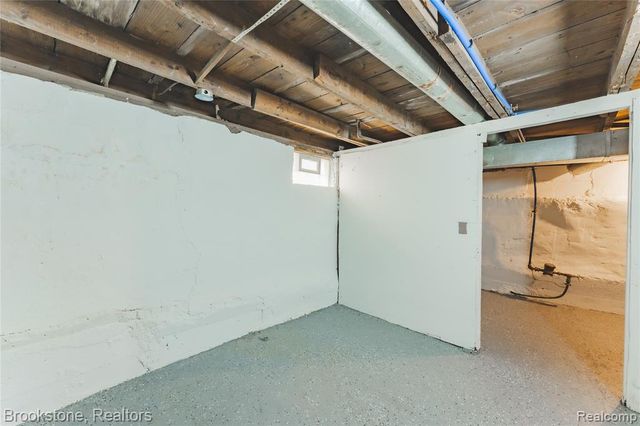 744 Saint Clair Street, Pontiac, MI 48340
