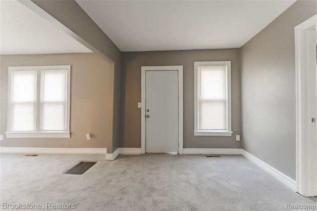 744 Saint Clair Street, Pontiac, MI 48340